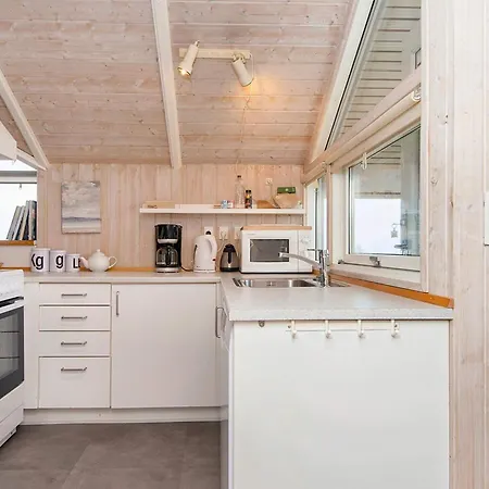 Four-bedroom Holiday In 1 Holiday home Ronde