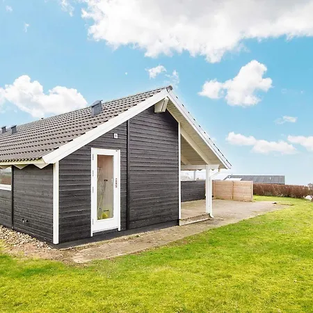 Four-bedroom Holiday In 1 Ronde